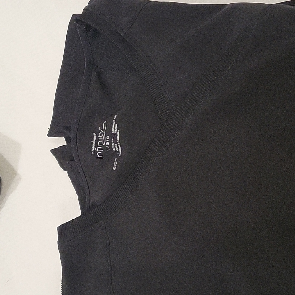 Set of lg Cherokee Infinity scrubs, black